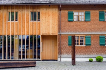 Architectuur in Vorarlberg. Foto Sean Vos