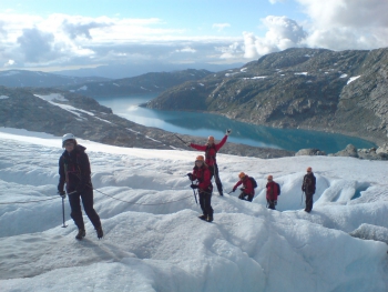 Gletsjerwandelen op de Folgefonna gletsjer - foto Folgefonni Breforarlag