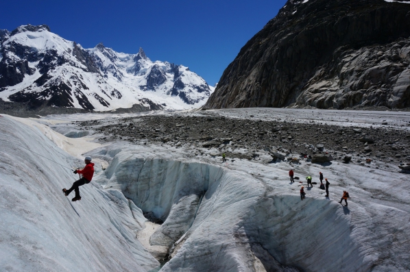 De gletsjer overstekken. Foto Mountain Network