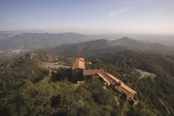 Muntanyes de Prades, Esglesia Sant Miquel.  foto Catalan Tourist Board