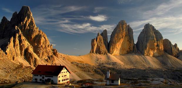 De Schaduw Verlicht - Rifugio Locatelli - Dolomiten - Italie. Foto Frank Peters