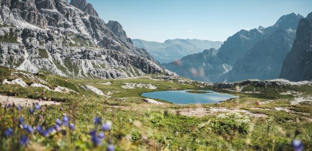 uitzicht op een berglandschap bij Rifugio Lavaredo, Auronzo di Cadore, Belluno, Italy