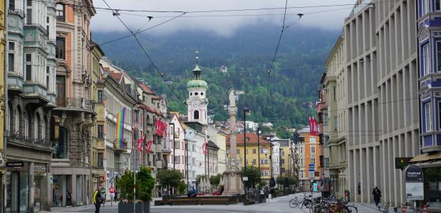 Uitzicht op de maria theresienstrasse in Innsbruck