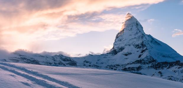 7 beroemde bergen in de Alpen | Bergwijzer