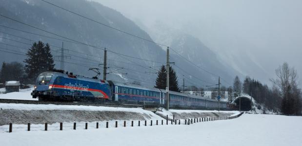 wintersport trein
