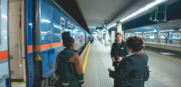 Photo by Simon Tartarotti on Unsplash nachttrein naar de Alpen