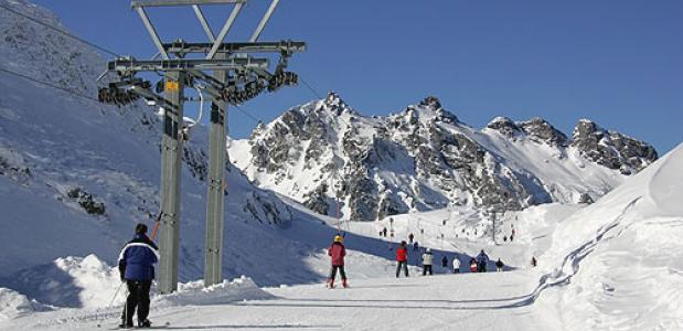 Een skilift in Zwitserland