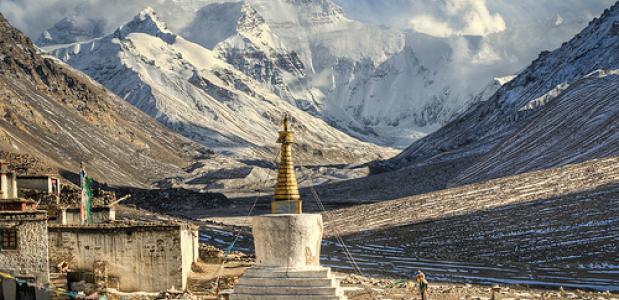 De Mt. Everest gezien vanuit Tibet