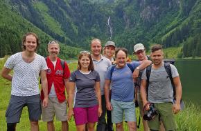 De Nederlandse social-media Influencers in Schladming Dachstein (van links): Kaz Gaby Paul, Eelco Roos, Sabrina Nagl en Mathias Schattleitner (Toerisme Marketing Schladming-Dachstein), Chris König, Thiebout van den Bergh (Österreich Werbung Amsterdam), Albert Dros und Wesley Glasmacher.