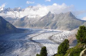 De Aletschgletscher in Wallis is sinds 1860 al 3 km gekrompen