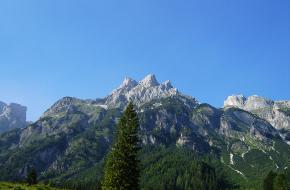 De top van de Eiskogel in het Tennengebergte in Oostenrijk