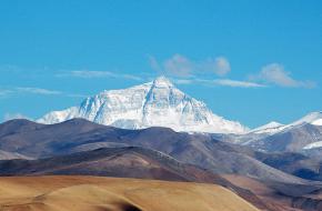 De Mount Everest gezien vanuit Tibet