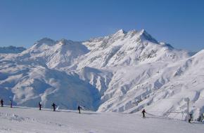 Wintersportoord Lech in Oostenrijk. Foto by kellinahandbasket