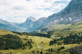 uitzicht op het dal van Lauterbrunnen in Zwitserland