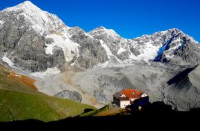 Alpenverenigingen en hun hutten