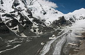 Pasterze gletsjer aan de voet van de Grossglockner