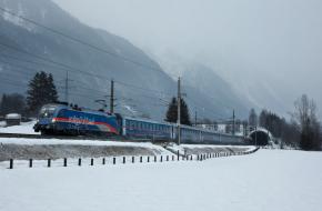 wintersport trein
