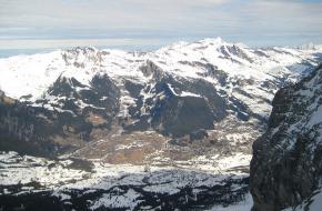 Besneeuwde Alpen. Foto James Trosh