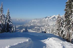Winterwandelen in Vorarlberg. Foto Allie_Caulfield