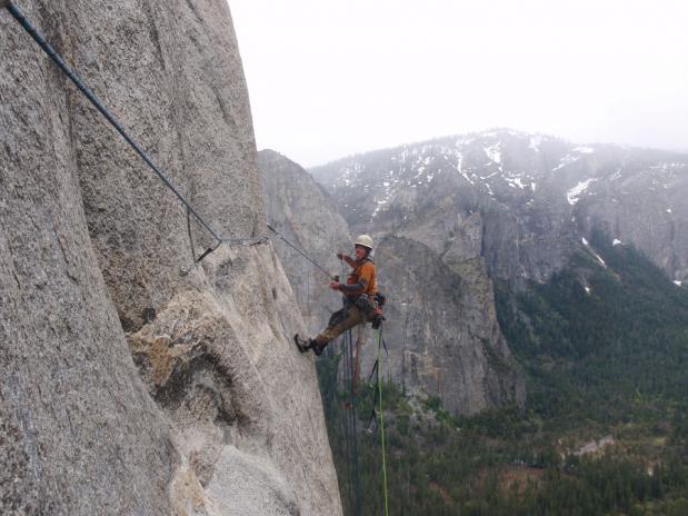 Niek op een big wall in Yosemite - fotograaf G. Hoekstra